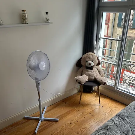 Moderne Au Petit Chez Particulier *